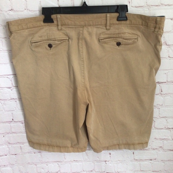 L.L. Bean Standard Fit Flat Front Khaki Shorts - Size 44 - Picture 2 of 7